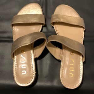 Unisa gold leather sandals - 7.5